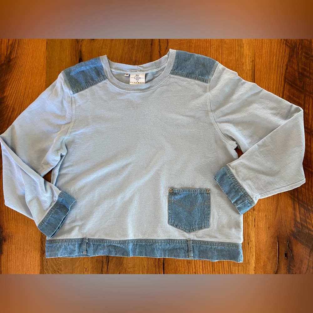Hot Cotton Petite by Marc Ware, Light Blue Shirt w/ Fun Chambray Details, Sz MP